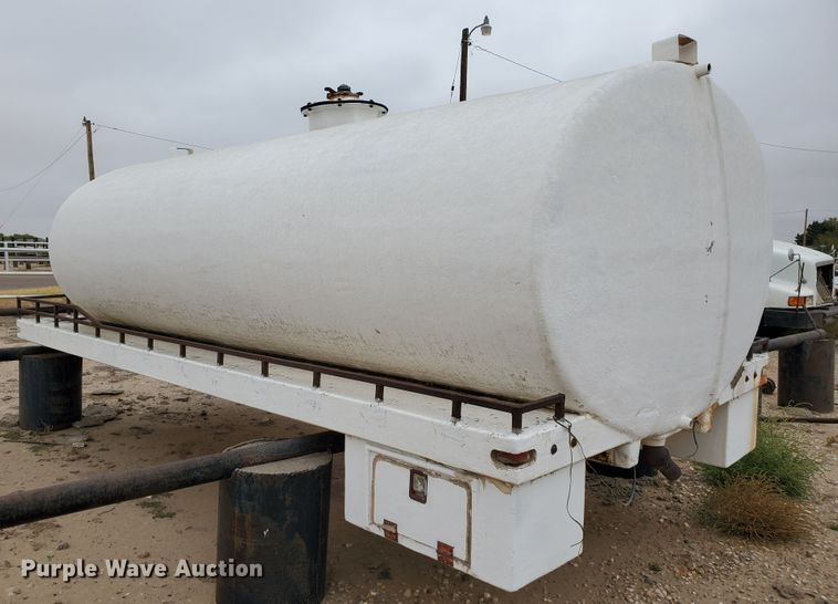 image for item DG8325 Fiberglass water tank bed