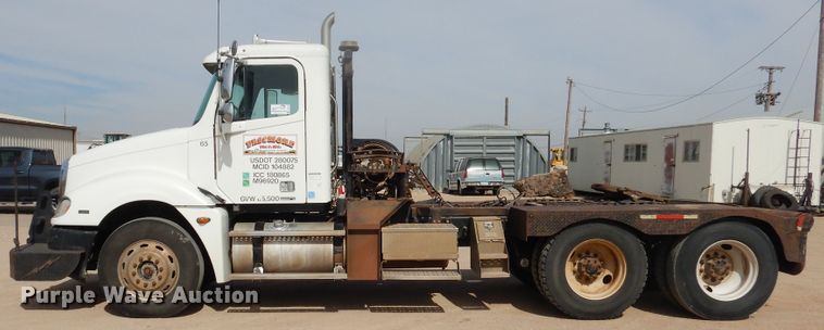 image for item DG8339 2004 Freightliner Columbia  winch truck