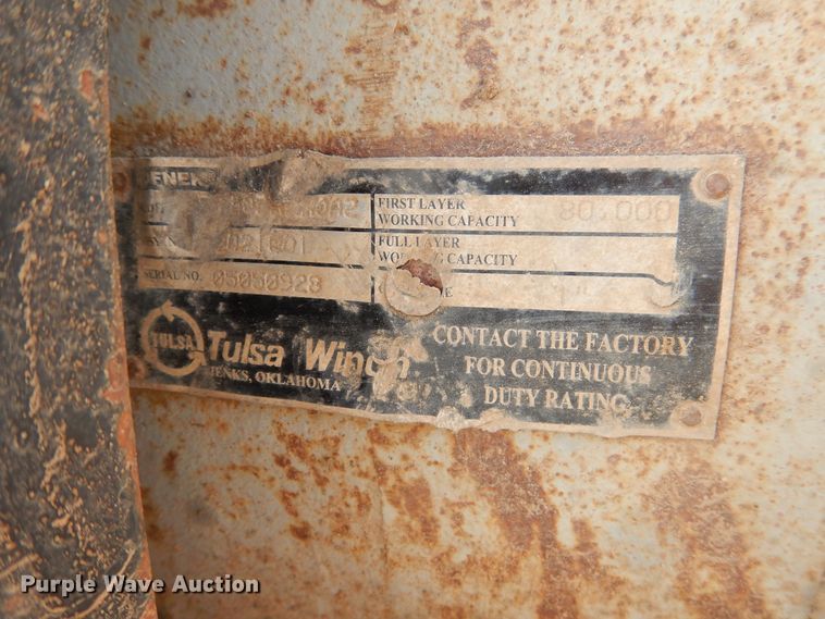 image for item DG8339 2004 Freightliner Columbia  winch truck