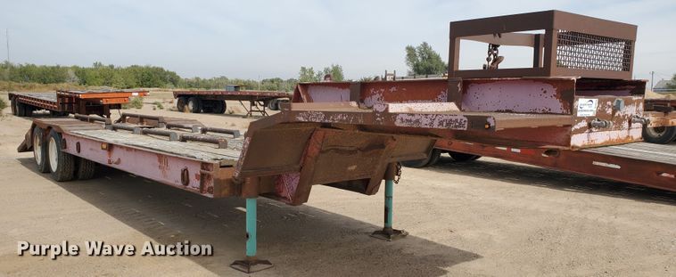 image for item DG8346 1976 Fruehauf C25L-J2 equipment trailer