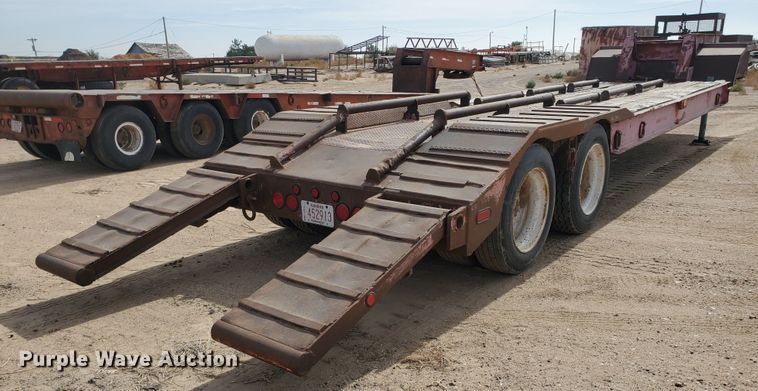 image for item DG8346 1976 Fruehauf C25L-J2 equipment trailer
