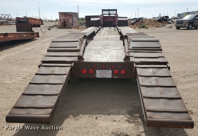 image for item DG8346 1976 Fruehauf C25L-J2 equipment trailer