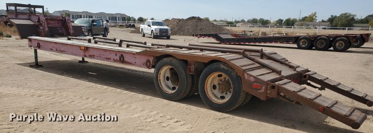 image for item DG8346 1976 Fruehauf C25L-J2 equipment trailer