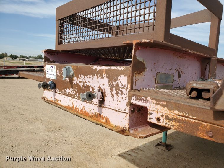 image for item DG8346 1976 Fruehauf C25L-J2 equipment trailer