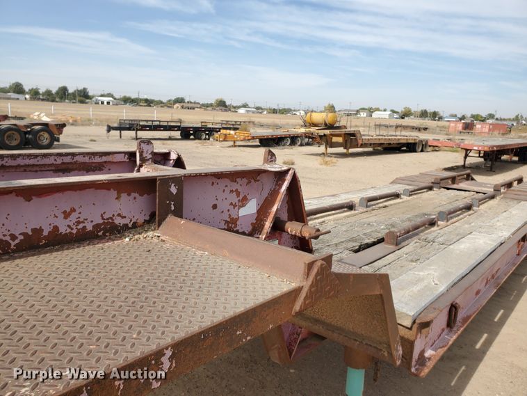 image for item DG8346 1976 Fruehauf C25L-J2 equipment trailer