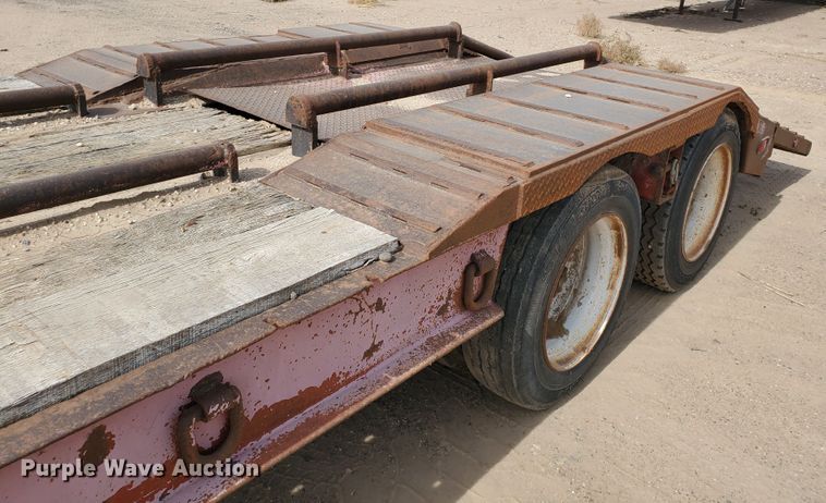 image for item DG8346 1976 Fruehauf C25L-J2 equipment trailer