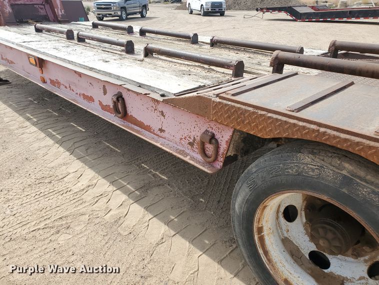 image for item DG8346 1976 Fruehauf C25L-J2 equipment trailer