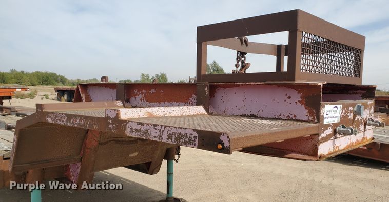 image for item DG8346 1976 Fruehauf C25L-J2 equipment trailer