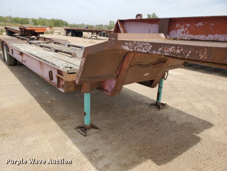 image for item DG8346 1976 Fruehauf C25L-J2 equipment trailer