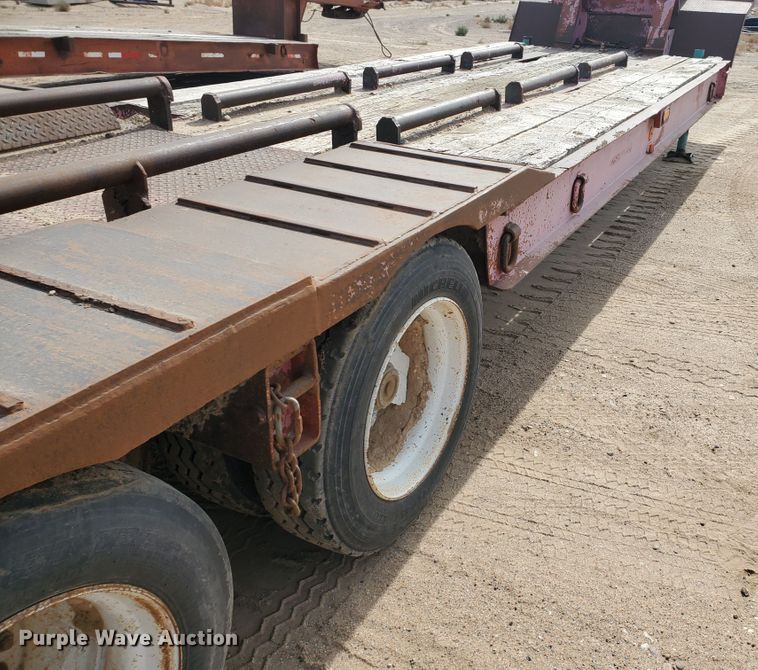 image for item DG8346 1976 Fruehauf C25L-J2 equipment trailer