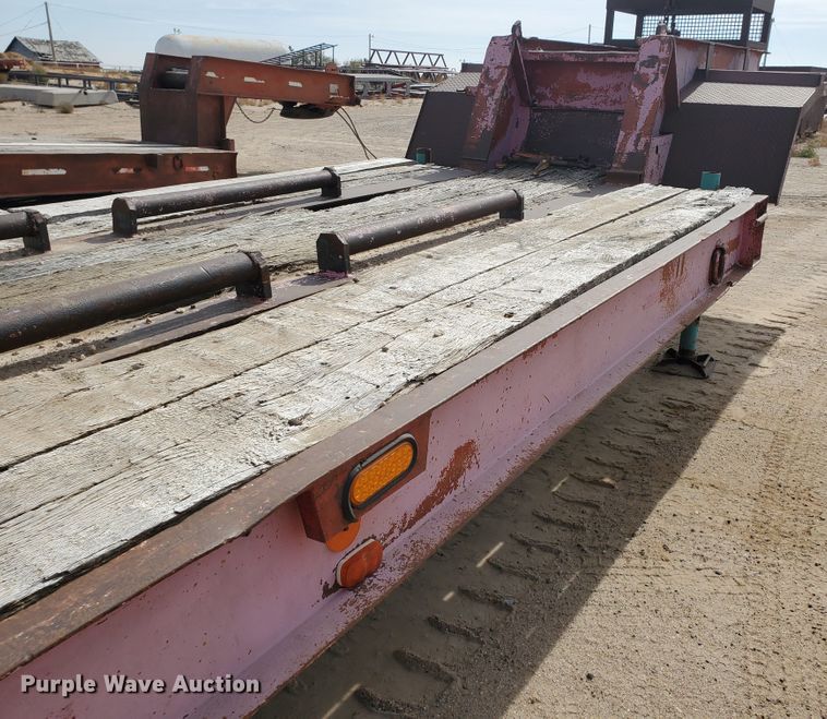 image for item DG8346 1976 Fruehauf C25L-J2 equipment trailer