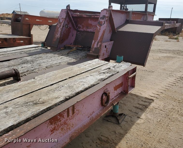 image for item DG8346 1976 Fruehauf C25L-J2 equipment trailer