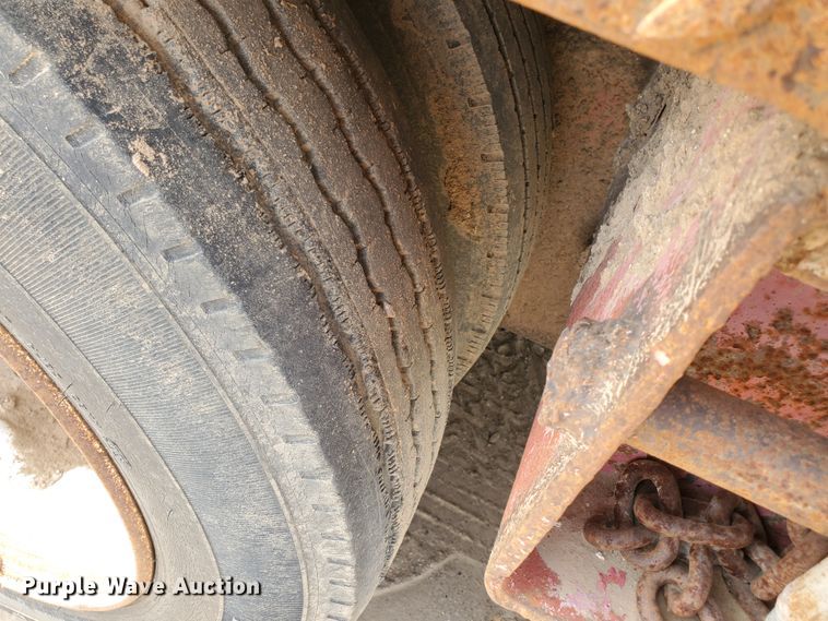 image for item DG8346 1976 Fruehauf C25L-J2 equipment trailer