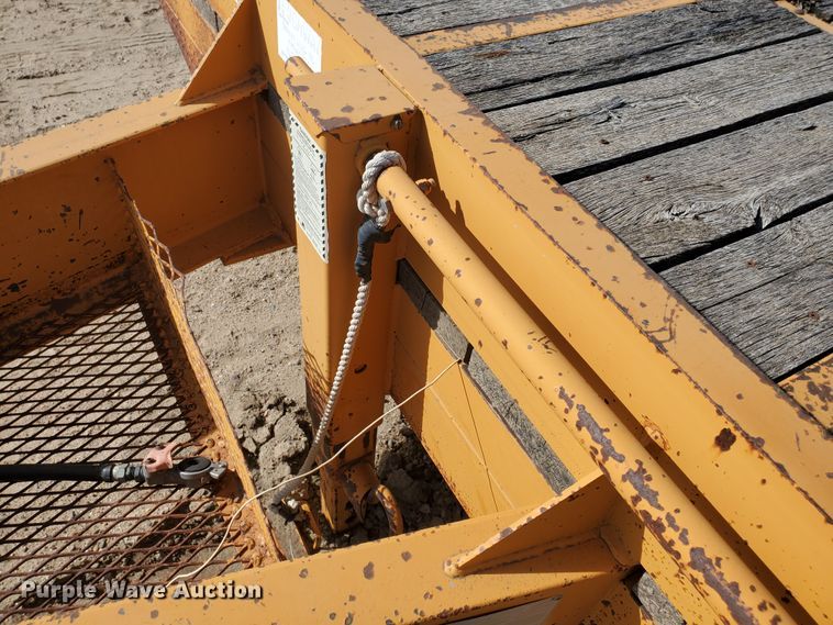 image for item DG8349 2005 Econoline DP2625DA equipment trailer