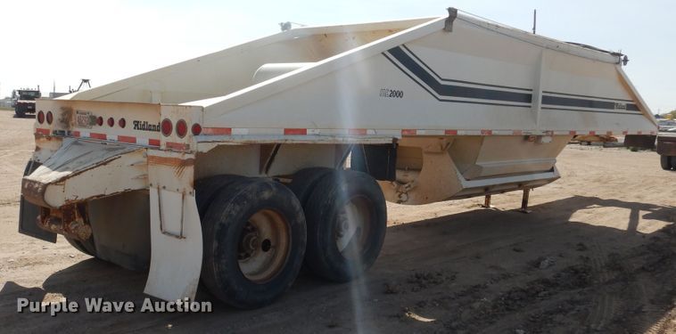 image for item DG8351 2004 Midland MG40MC2000 bottom dump trailer