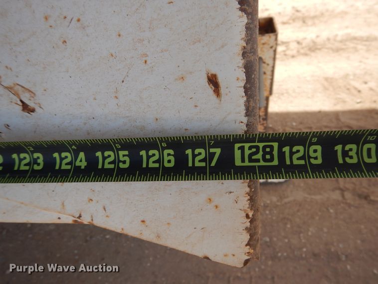 image for item DG8351 2004 Midland MG40MC2000 bottom dump trailer