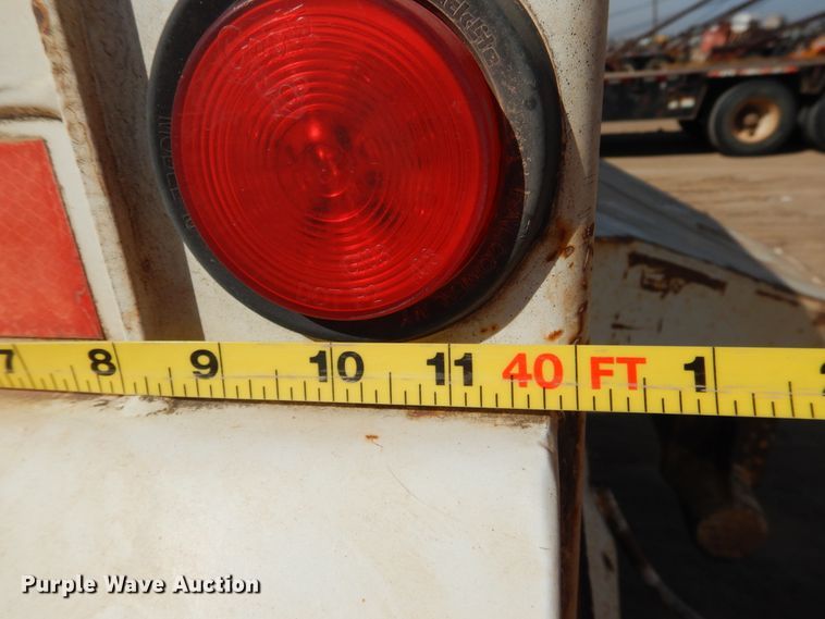 image for item DG8351 2004 Midland MG40MC2000 bottom dump trailer