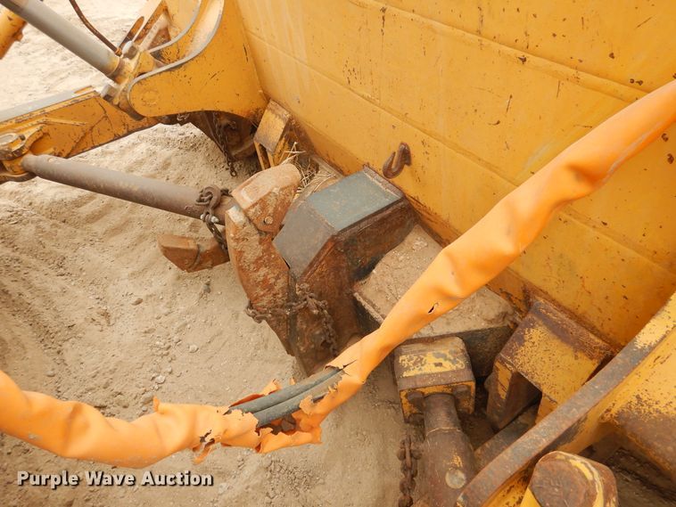 image for item DG8356 John Deere 850C LT Series II  dozer