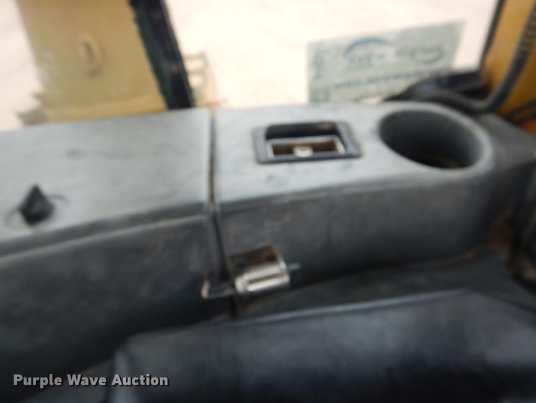 image for item DG8357 2005 Caterpillar D6N XL  dozer