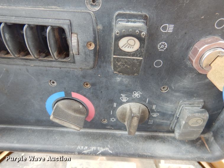 image for item DG8357 2005 Caterpillar D6N XL  dozer