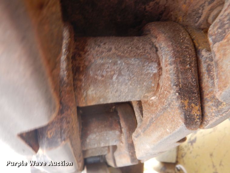 image for item DG8357 2005 Caterpillar D6N XL  dozer