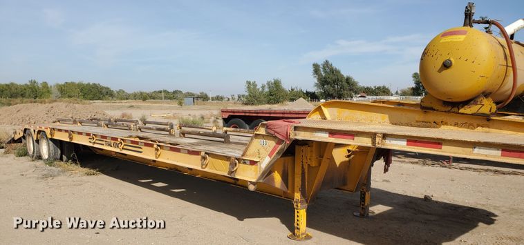 image for item DI5012 2005 Trail King TK70RG-442 drop deck equipment trailer