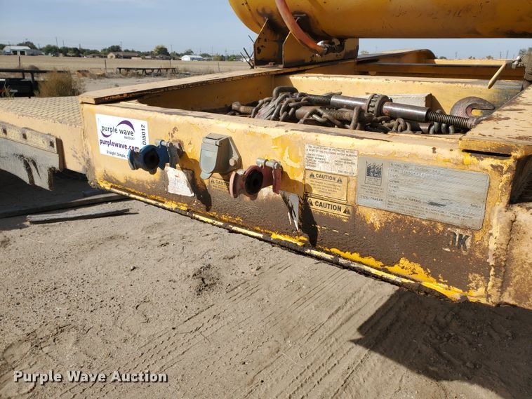 image for item DI5012 2005 Trail King TK70RG-442 drop deck equipment trailer