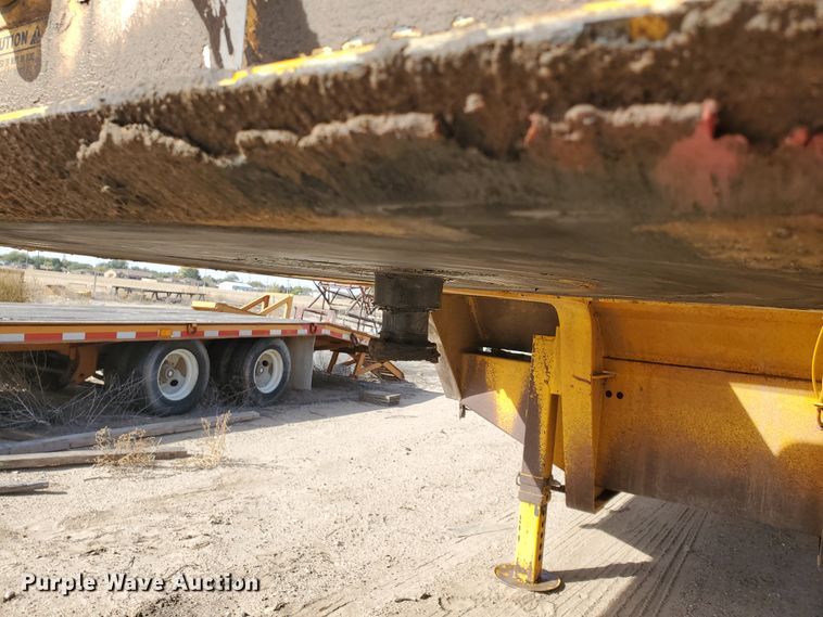 image for item DI5012 2005 Trail King TK70RG-442 drop deck equipment trailer