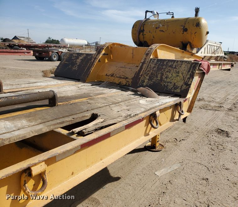 image for item DI5012 2005 Trail King TK70RG-442 drop deck equipment trailer