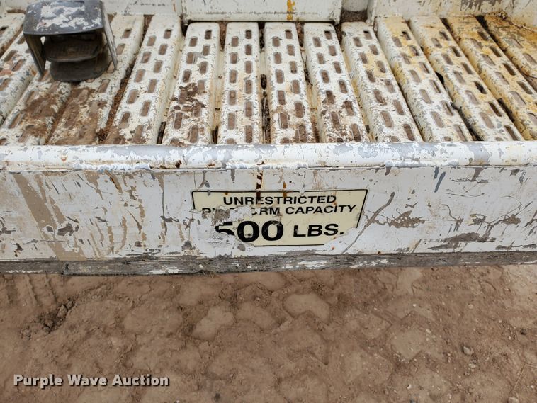 image for item GR9287 2004 Snorkelift UNO  boom lift