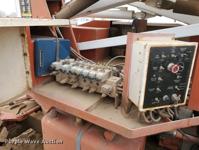 image for item GR9287 2004 Snorkelift UNO  boom lift