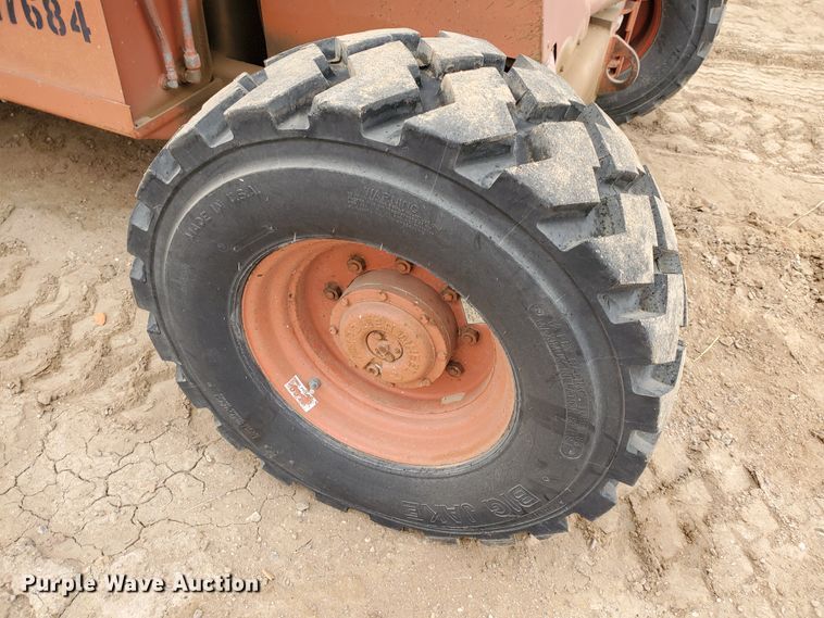 image for item GR9287 2004 Snorkelift UNO  boom lift