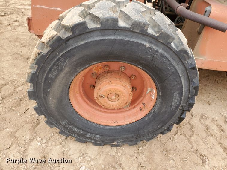 image for item GR9287 2004 Snorkelift UNO  boom lift