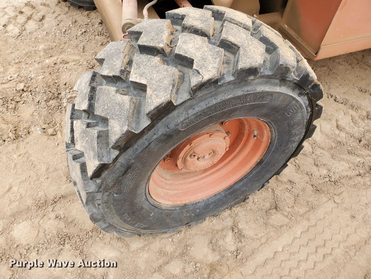 image for item GR9287 2004 Snorkelift UNO  boom lift