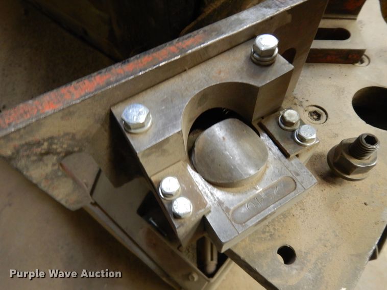 image for item GR9300 Piranha P50 ironworker