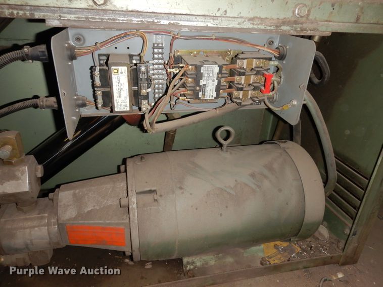 image for item GR9300 Piranha P50 ironworker