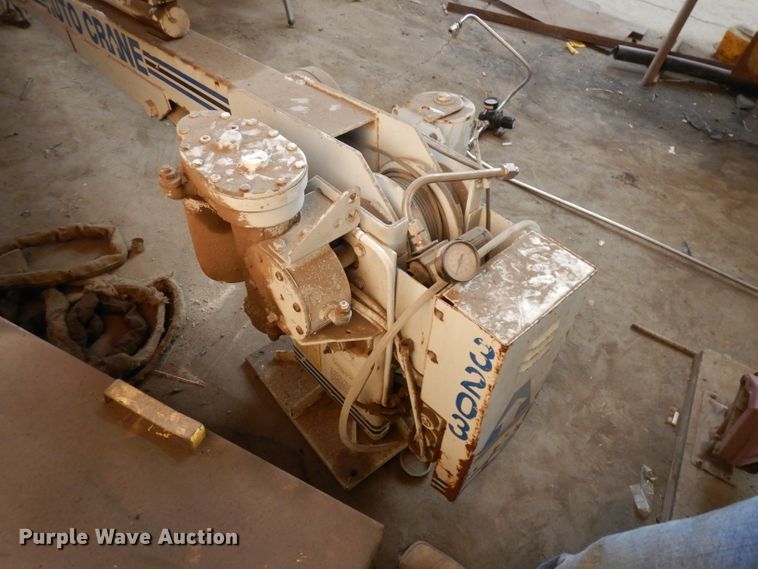 image for item GR9316 Auto Crane 3203 crane