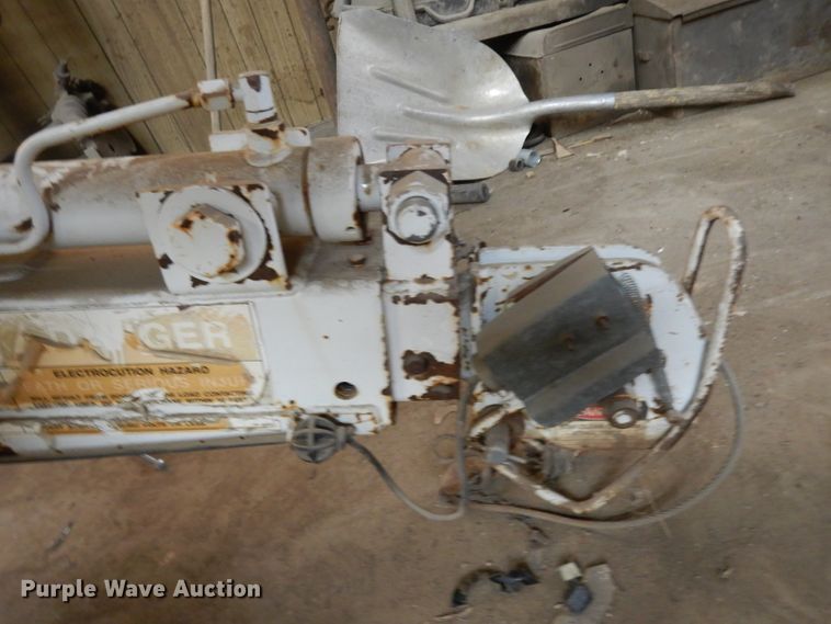 image for item GR9316 Auto Crane 3203 crane