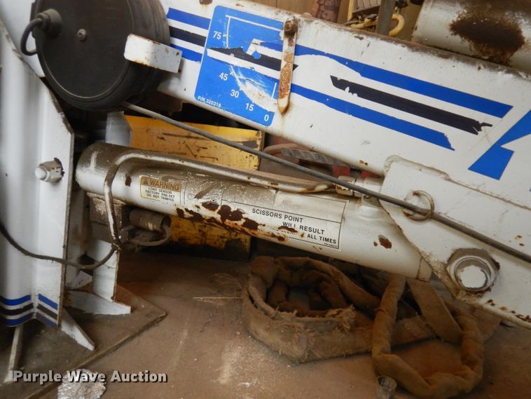 image for item GR9316 Auto Crane 3203 crane