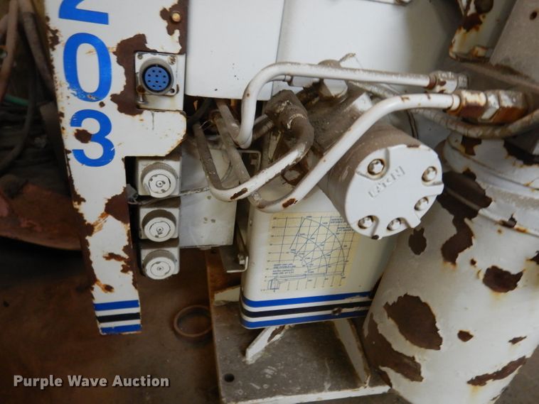 image for item GR9316 Auto Crane 3203 crane