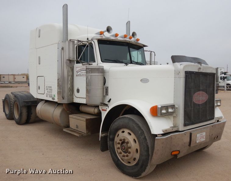 image for item HN9439 1994 Peterbilt 379  semi truck