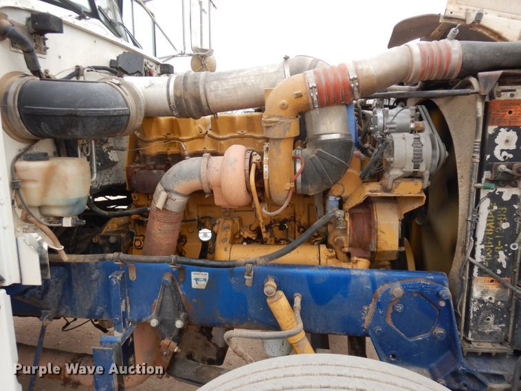 image for item HN9439 1994 Peterbilt 379  semi truck