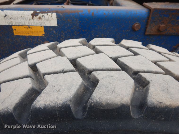 image for item HN9439 1994 Peterbilt 379  semi truck