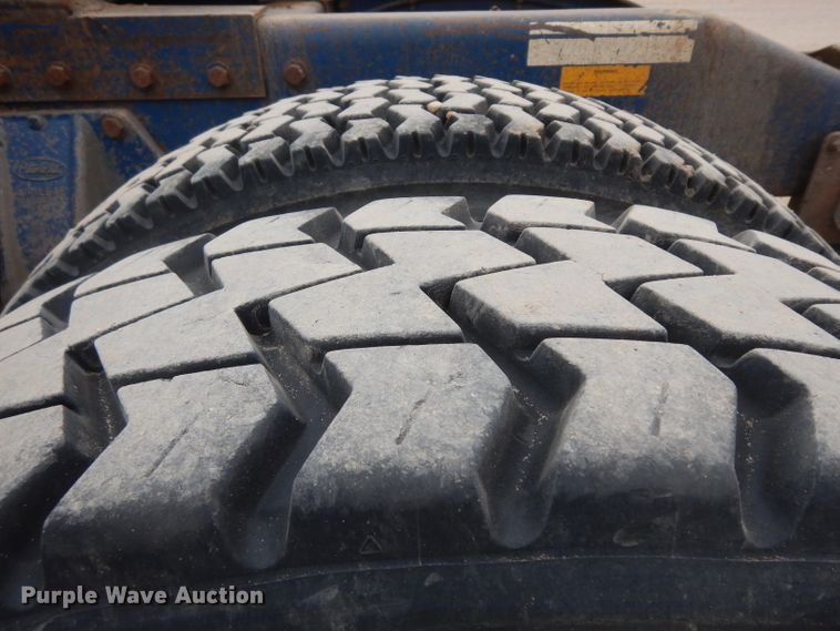 image for item HN9439 1994 Peterbilt 379  semi truck