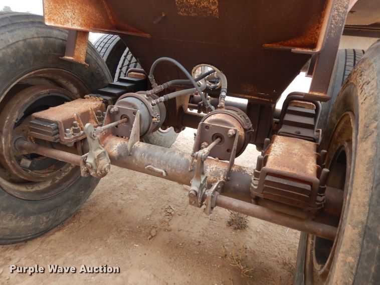 image for item HN9440 1989 Ranco bottom dump trailer