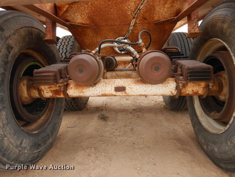 image for item HN9440 1989 Ranco bottom dump trailer