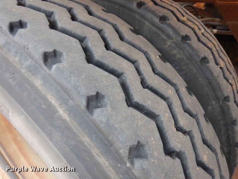 image for item HN9440 1989 Ranco bottom dump trailer