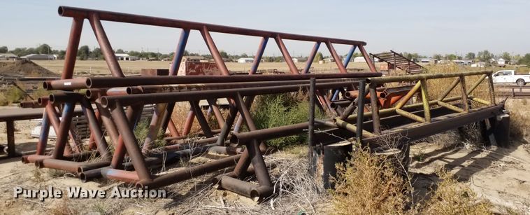 image for item HN9468 Approximately 15 pipe stands