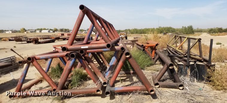 image for item HN9468 Approximately 15 pipe stands