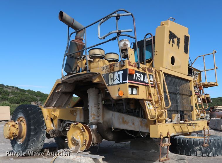 image for item DG7025 1999 Caterpillar 775D   haul truck